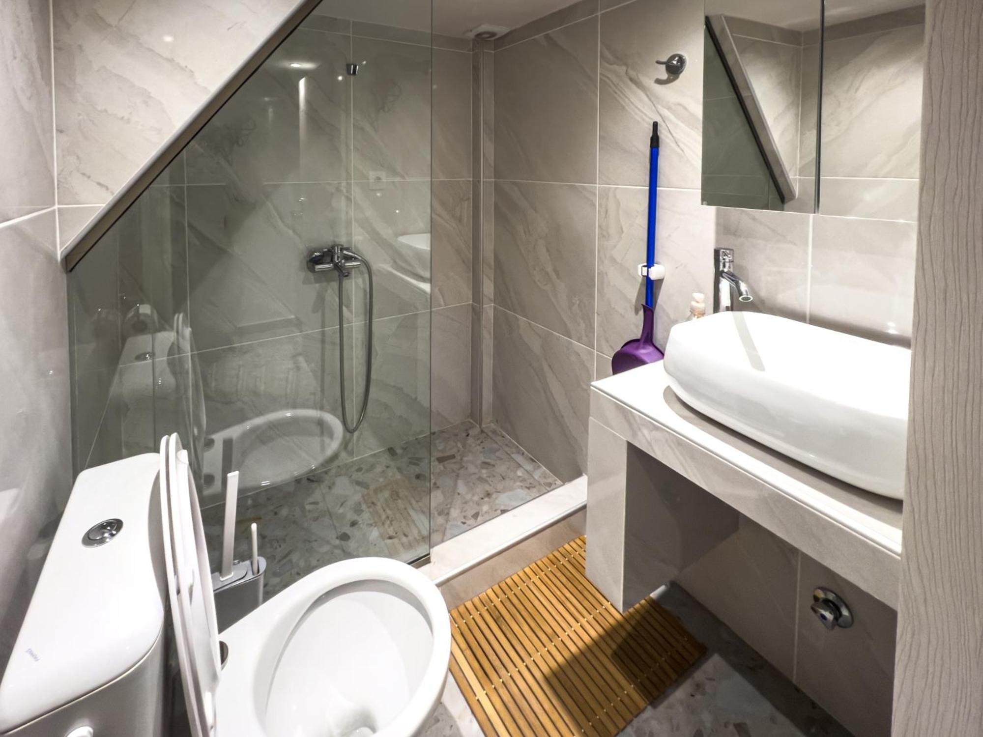 Apartment Ikaros Welcome Downtown Loft - Explore Center By Foot - Close To Arch Of Galerius *