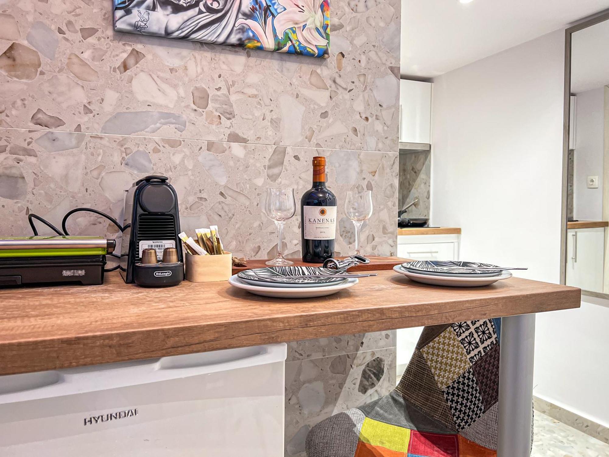 Ikaros Welcome Downtown Loft - Explore Center By Foot - Close To Arch Of Galerius Apartment