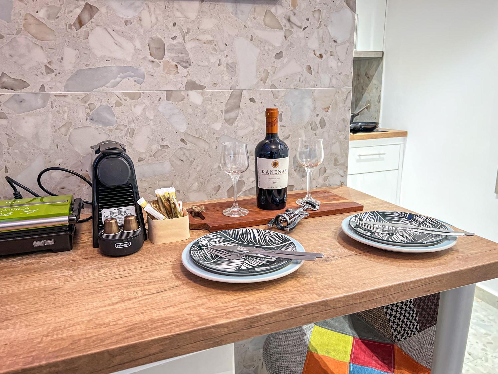Ikaros Welcome Downtown Loft - Explore Center By Foot - Close To Arch Of Galerius Apartment *